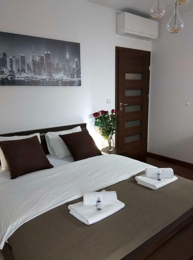 Apartament H&P Silver Варшава Екстер'єр фото